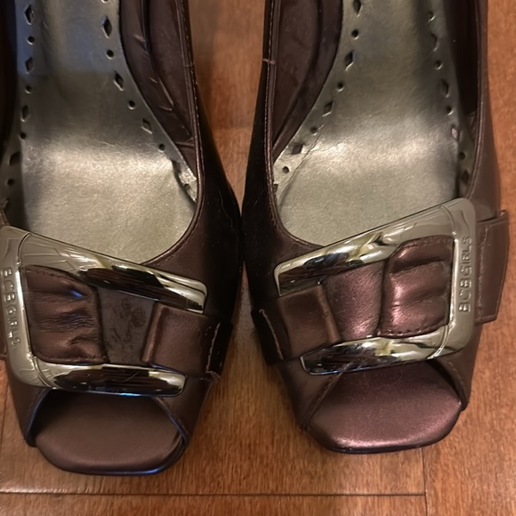 BCBG sexy open toe heels - Picture 3 of 6